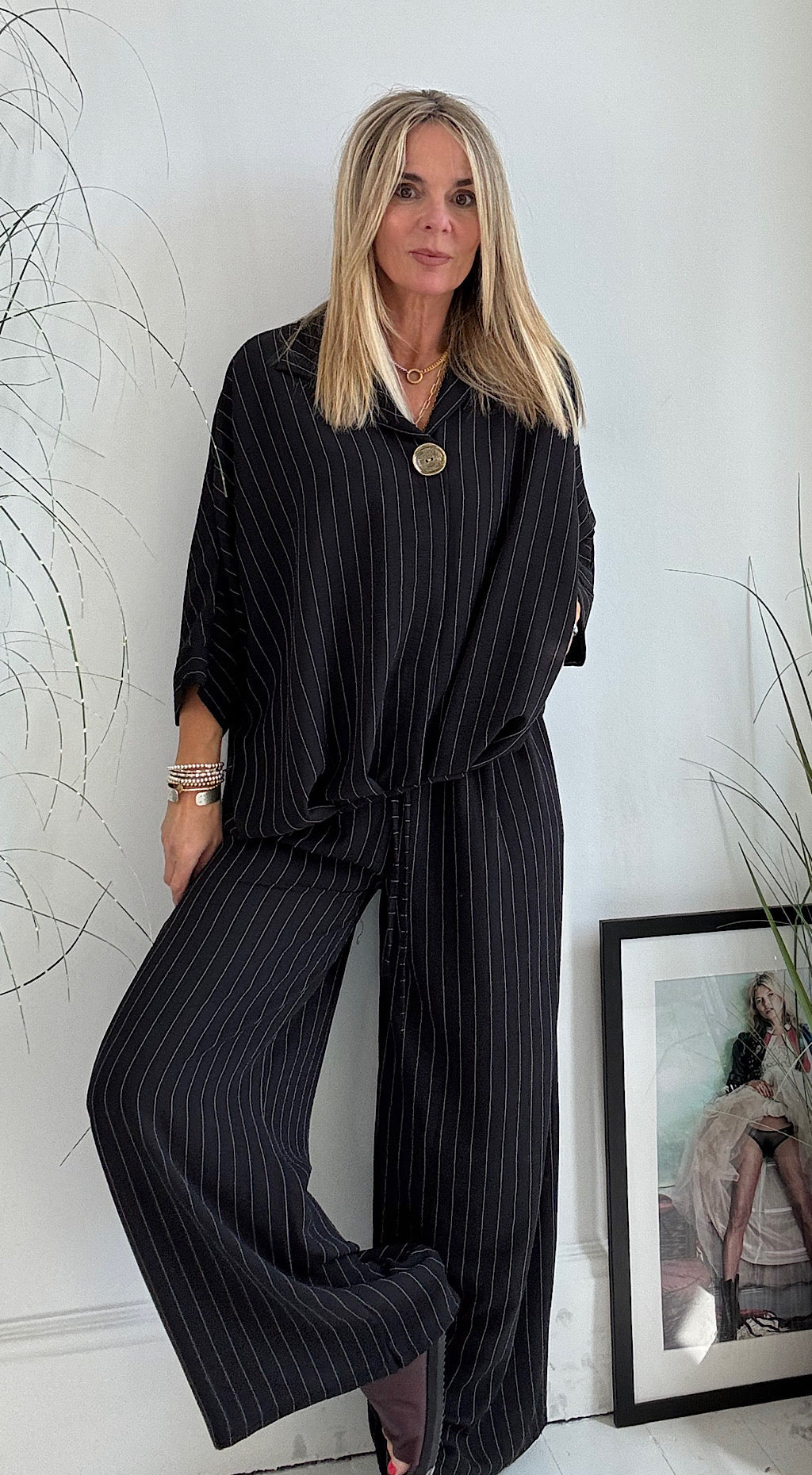Last Day 50% OFF🔥2025 New Ladies' Collar Striped Loose Casual Suit